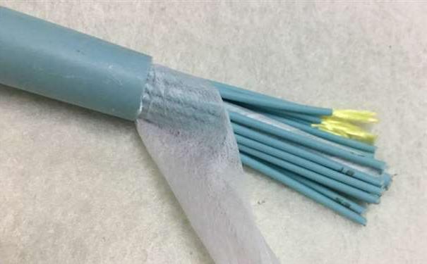 鄂州市欧孚光缆厂家：室内光缆和室外光缆的区别